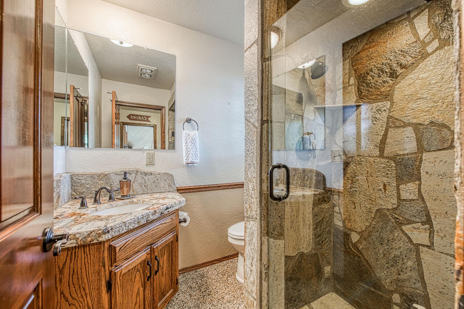 44455 Hillcrest Ave, Shaver Lake, CA 93664