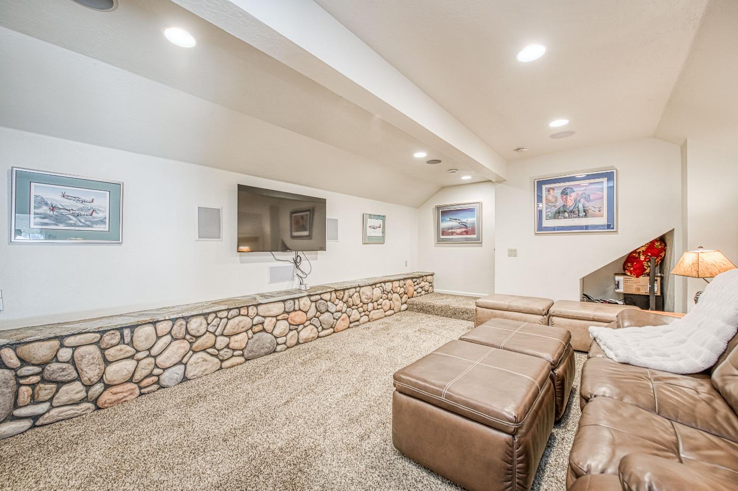 44455 Hillcrest Ave, Shaver Lake, CA 93664