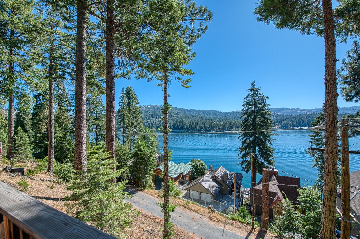 44455 Hillcrest Ave, Shaver Lake, CA 93664