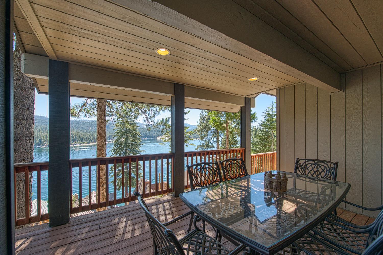 44455 Hillcrest Ave, Shaver Lake, CA 93664