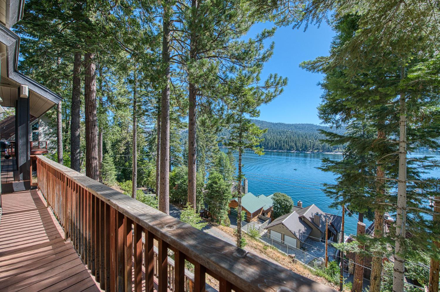44455 Hillcrest Ave, Shaver Lake, CA 93664