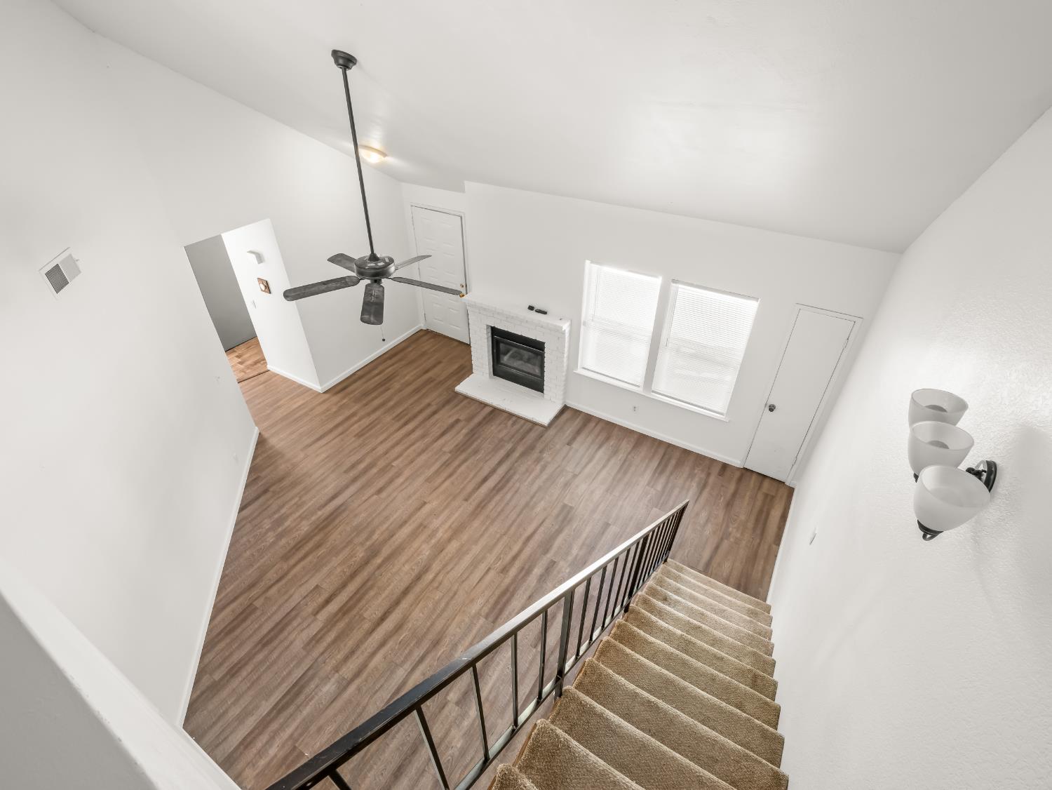 2521 N Selland Ave, Fresno, CA 93722