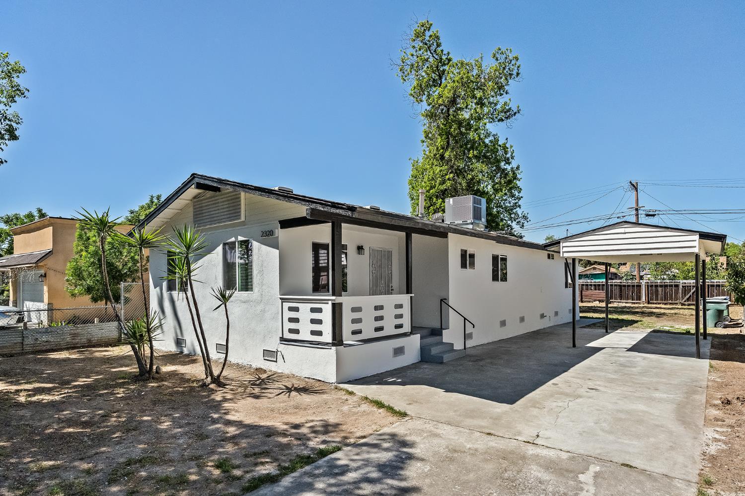 2320 S Lily Ave, Fresno, CA 93706