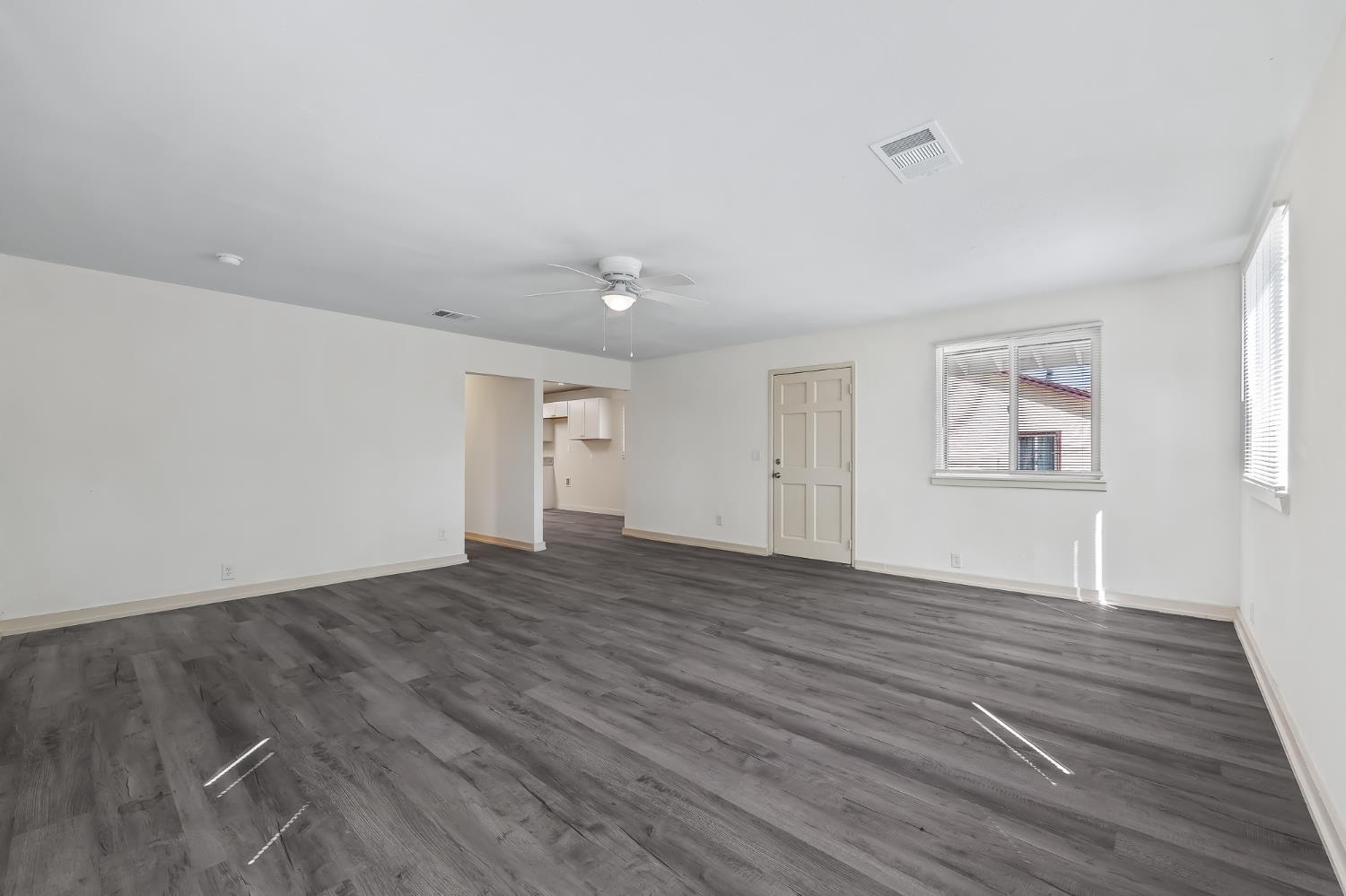 2320 S Lily Ave, Fresno, CA 93706