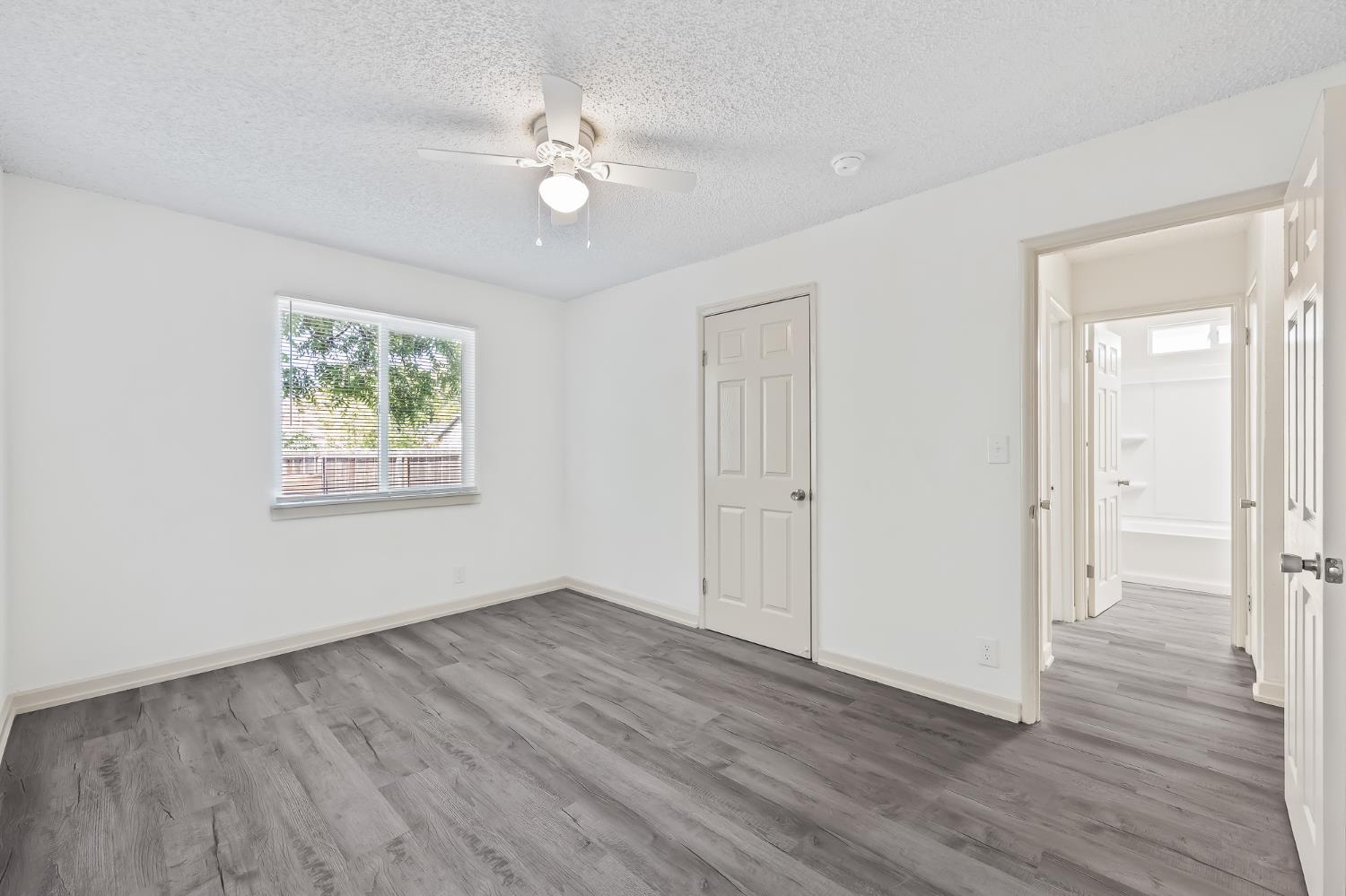 2320 S Lily Ave, Fresno, CA 93706