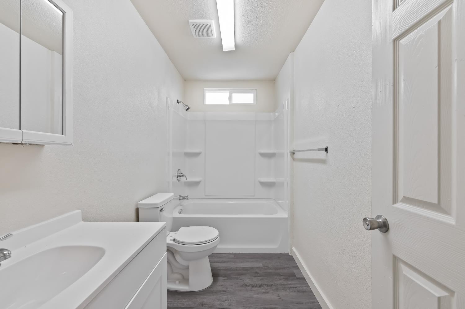 2320 S Lily Ave, Fresno, CA 93706