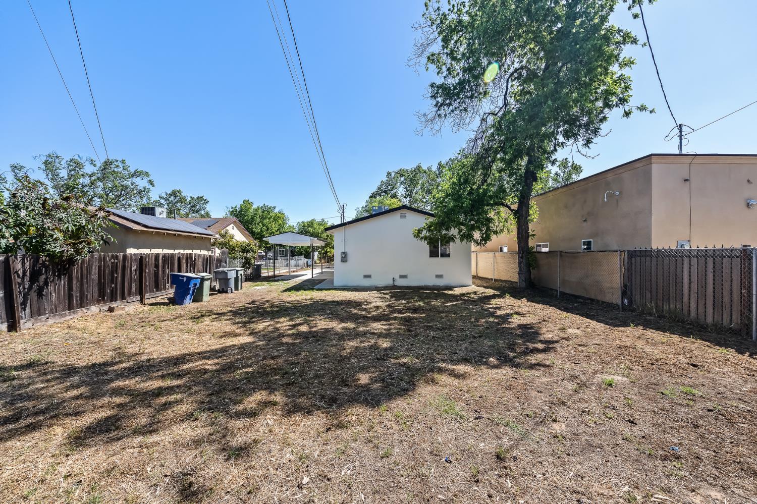 2320 S Lily Ave, Fresno, CA 93706