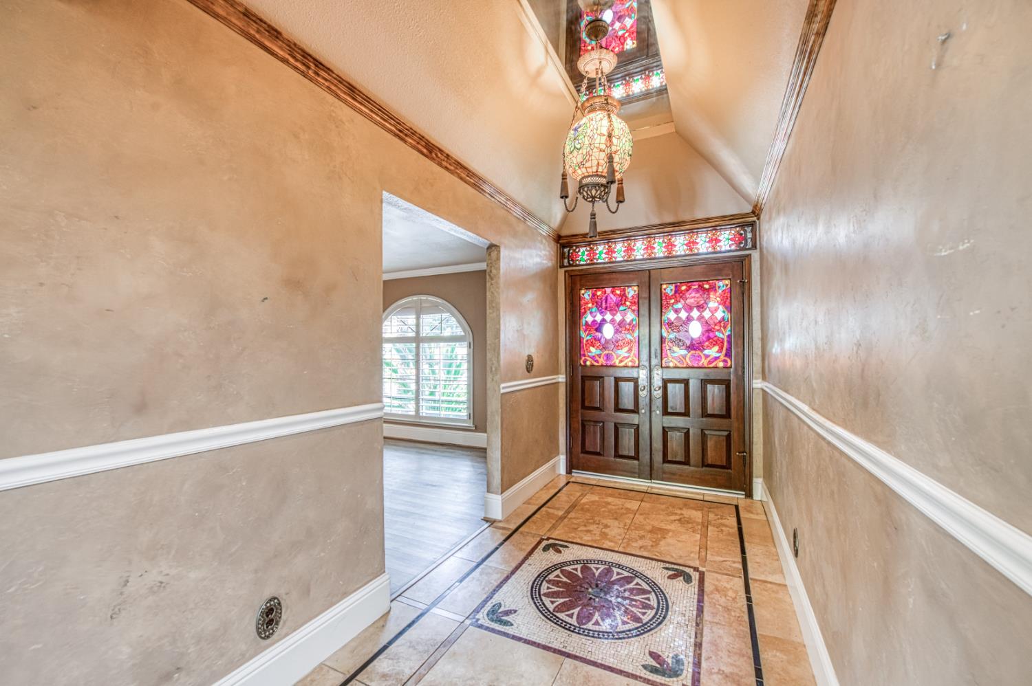 1521 S Bush Ave, Fresno, CA 93727