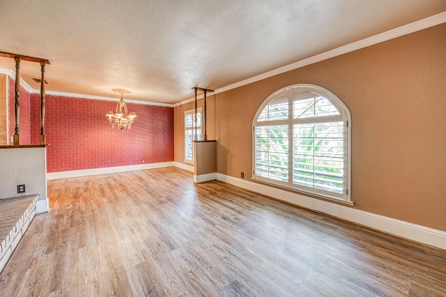 1521 S Bush Ave, Fresno, CA 93727