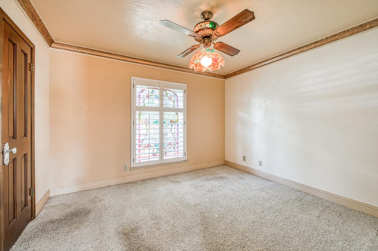 1521 S Bush Ave, Fresno, CA 93727