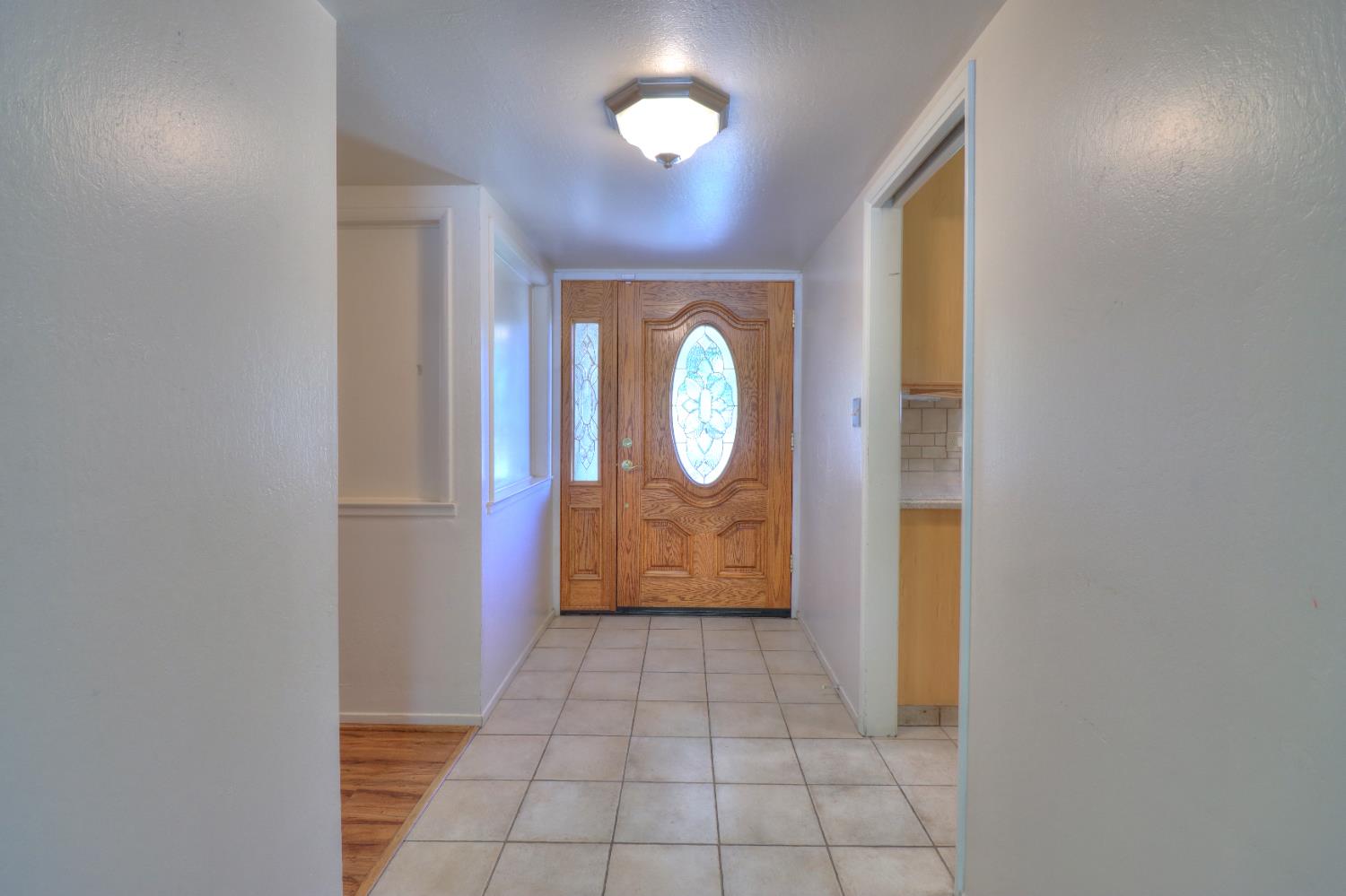 6265 N Colonial Ave, Fresno, CA 93704