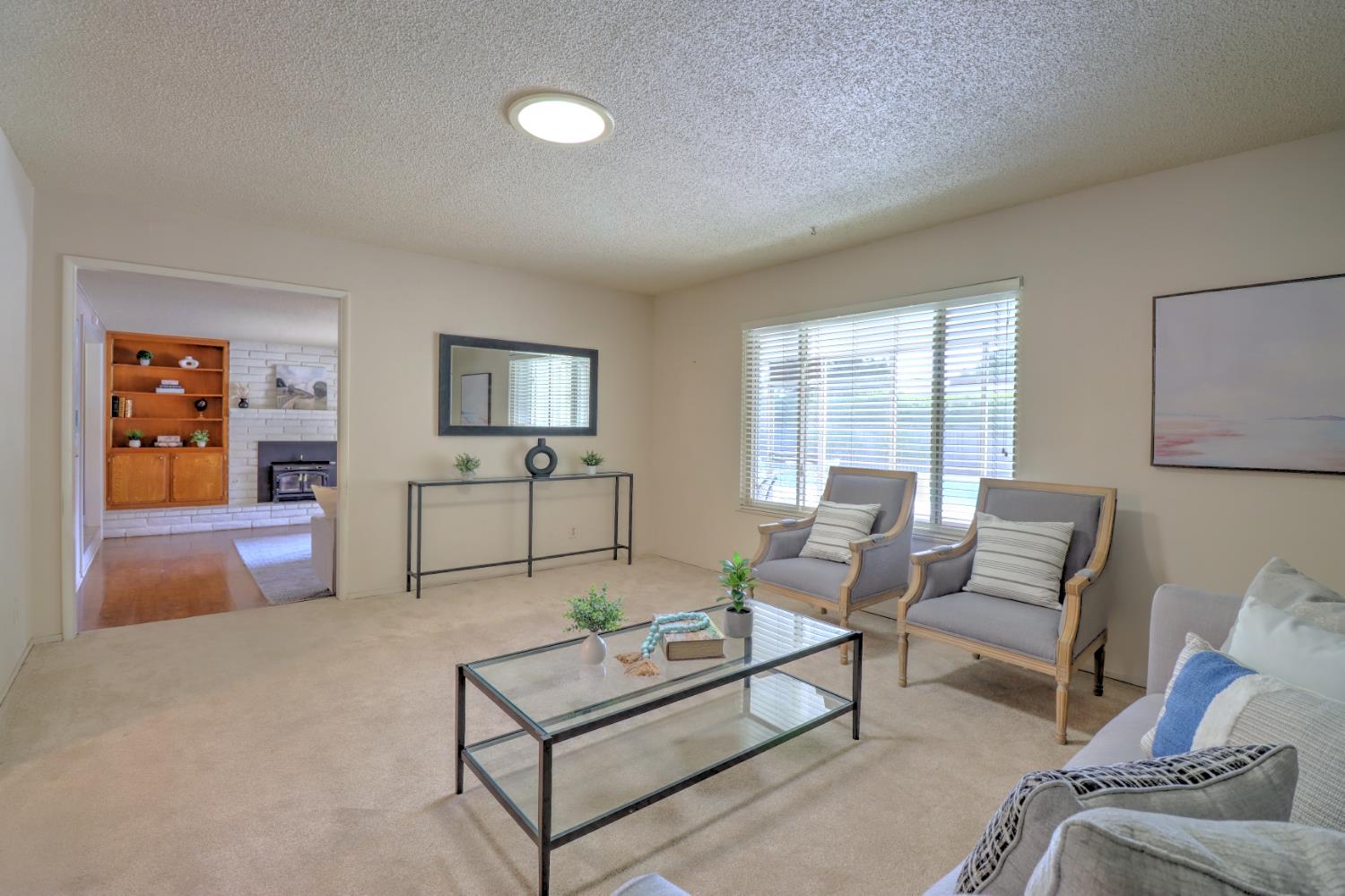 6265 N Colonial Ave, Fresno, CA 93704