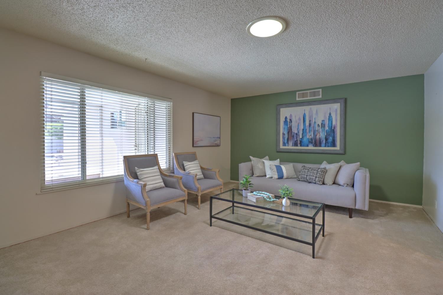 6265 N Colonial Ave, Fresno, CA 93704