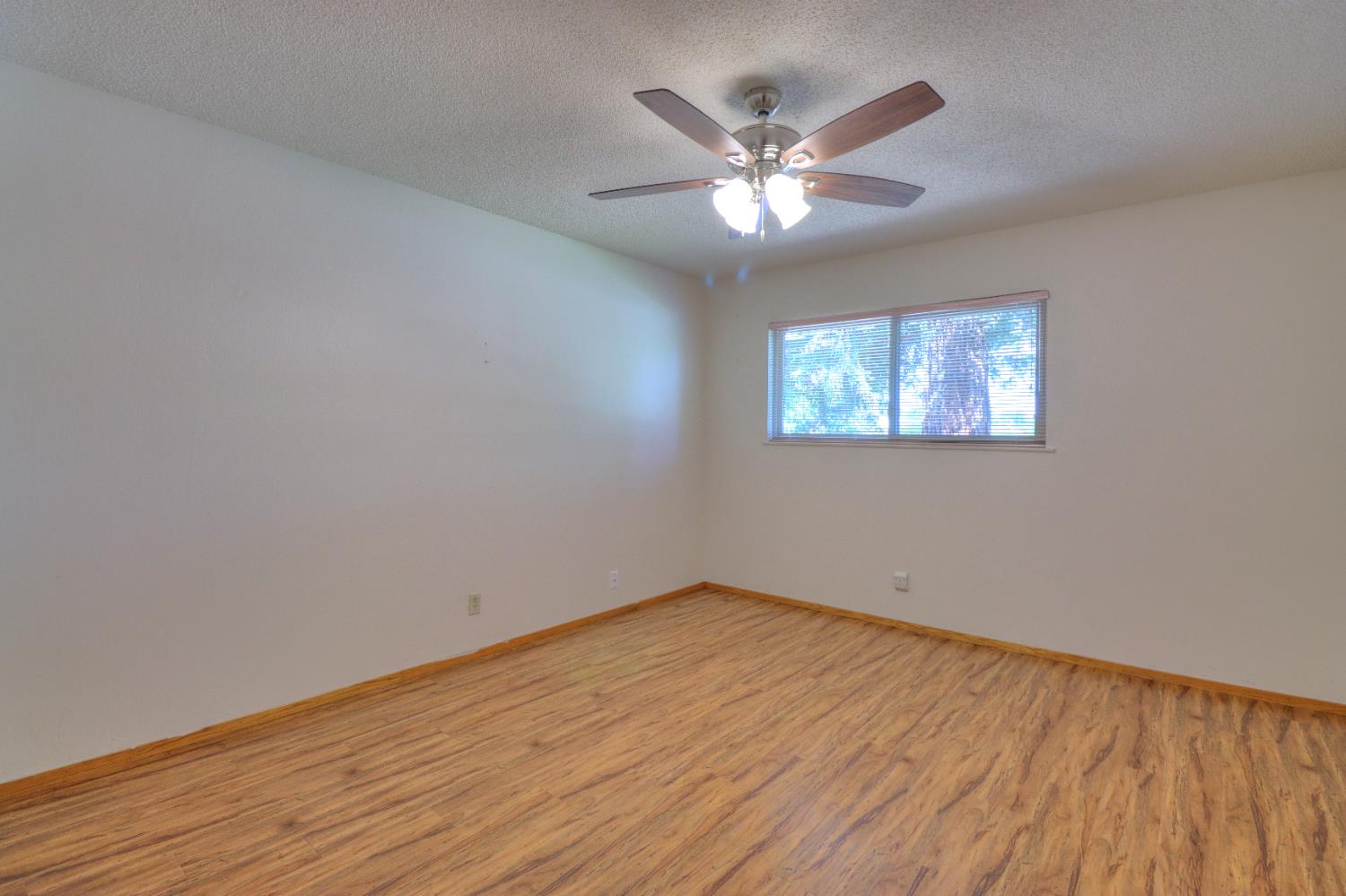 6265 N Colonial Ave, Fresno, CA 93704