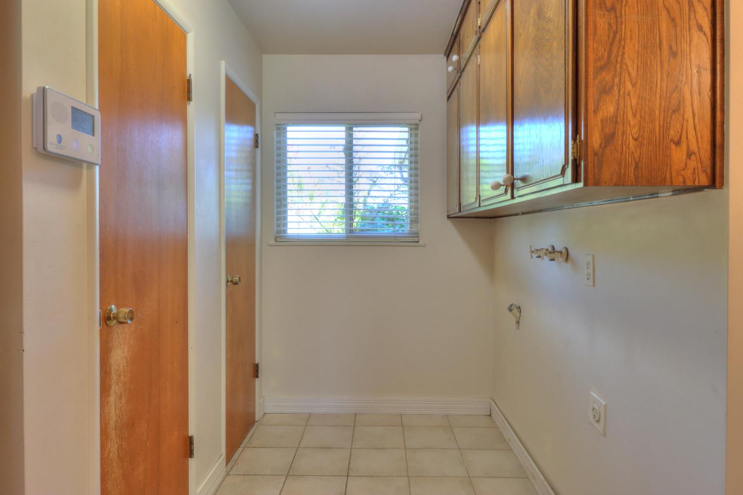 6265 N Colonial Ave, Fresno, CA 93704