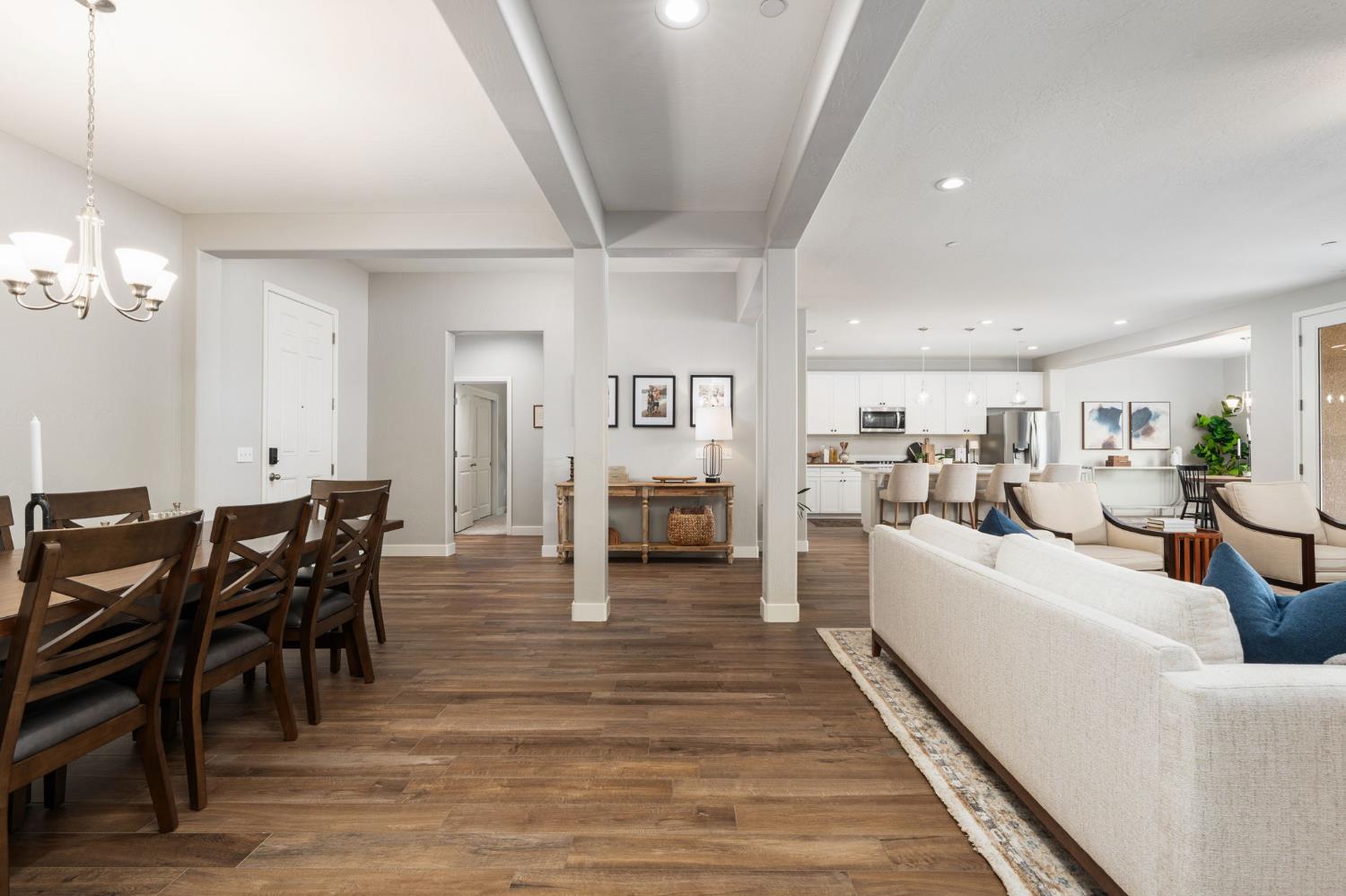 3428 N Crenshaw, Visalia, CA 93291