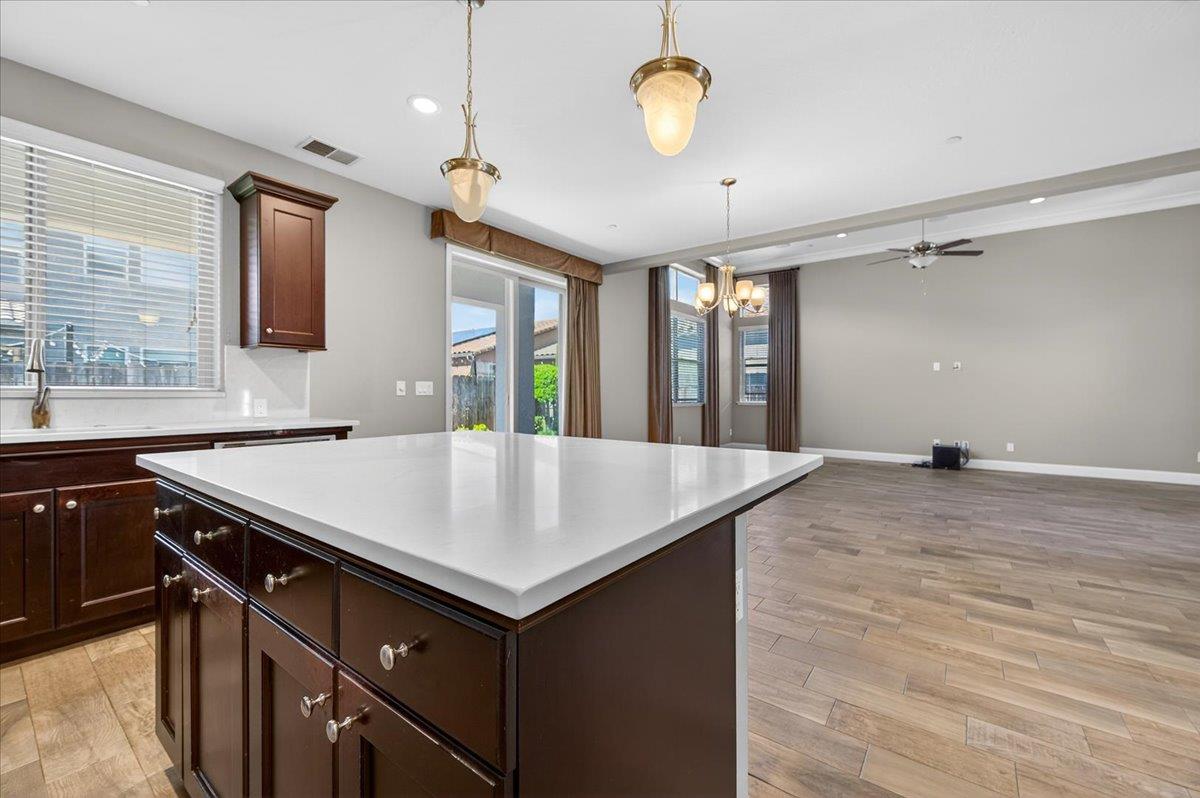 1859 E KROEKER Ave, Fresno, CA 93730