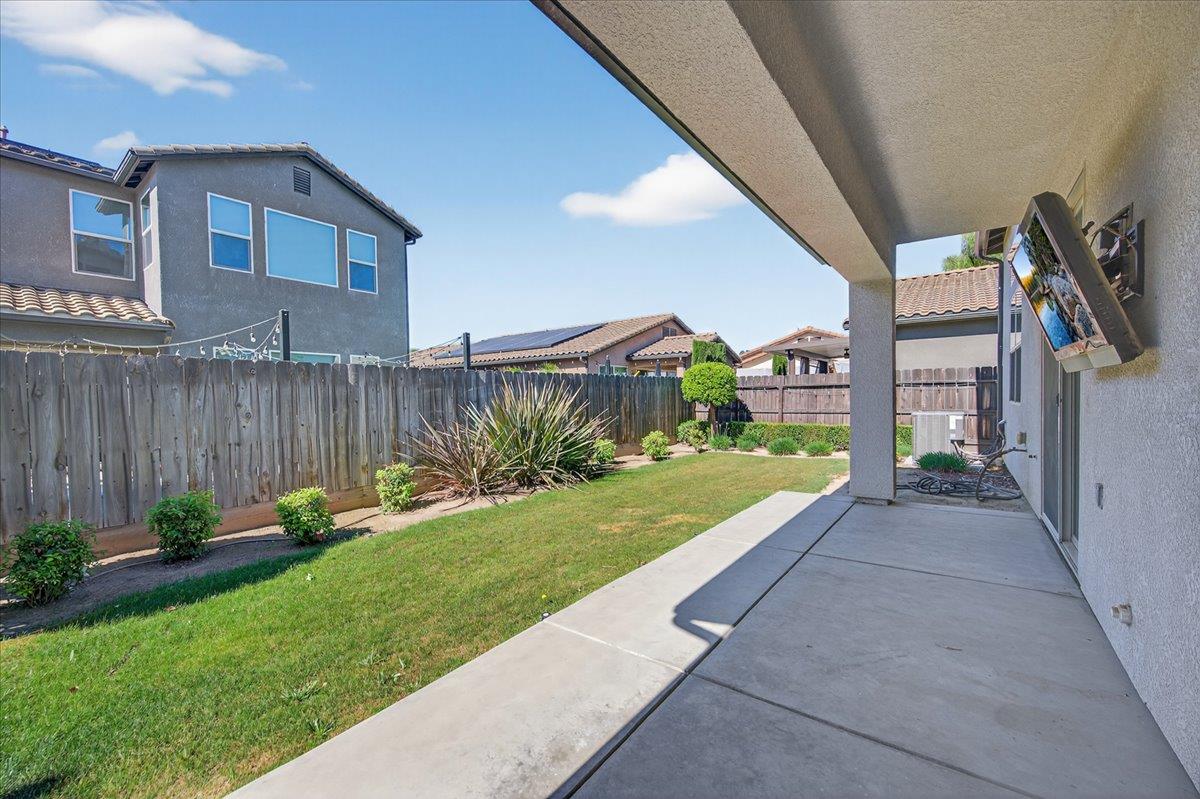 1859 E KROEKER Ave, Fresno, CA 93730