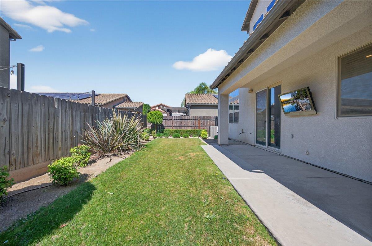 1859 E KROEKER Ave, Fresno, CA 93730