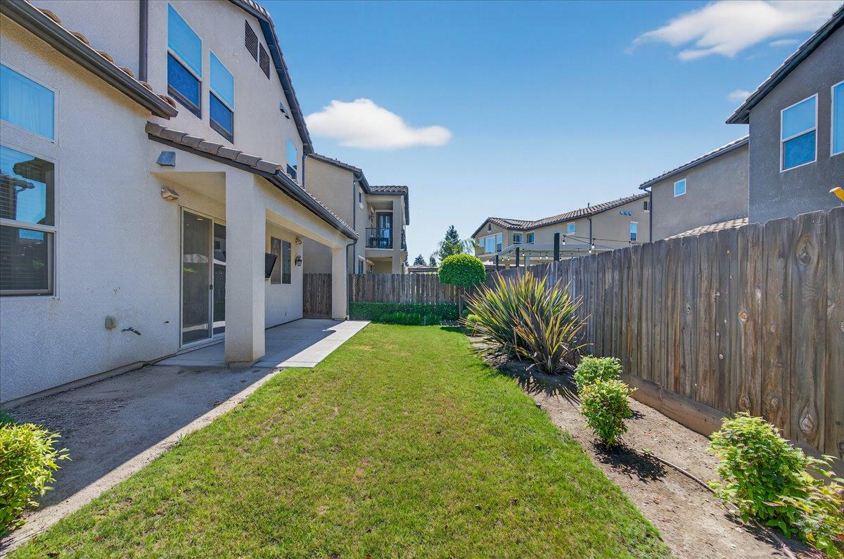 1859 E KROEKER Ave, Fresno, CA 93730