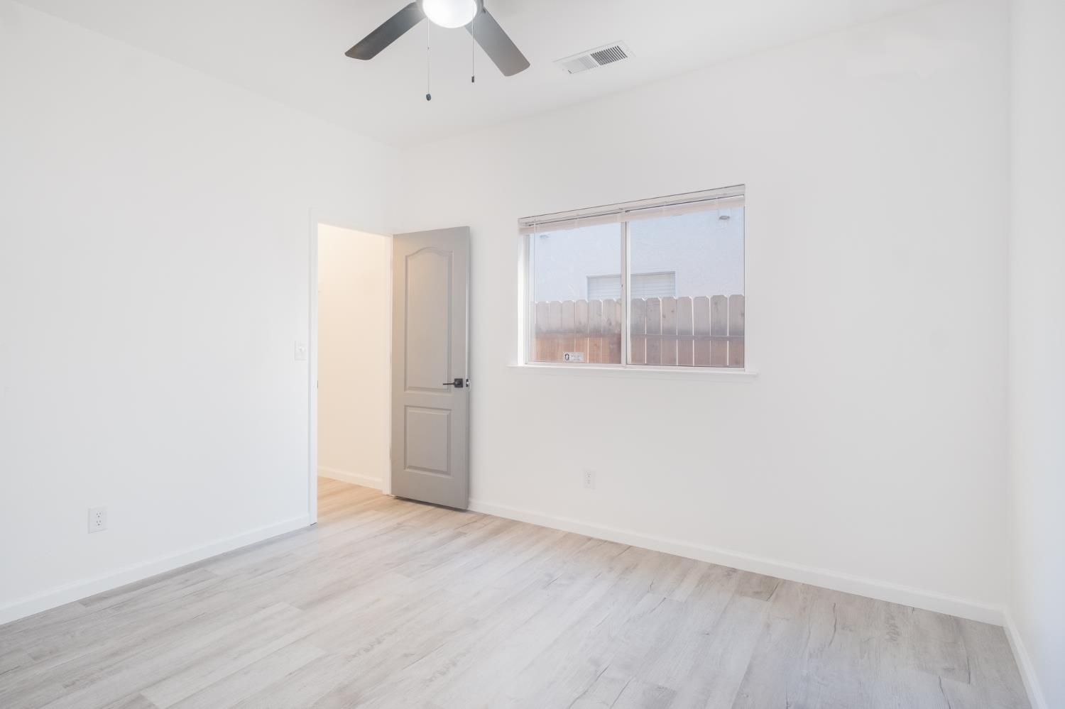 9962 N Woodrow Ave, Fresno, CA 93720