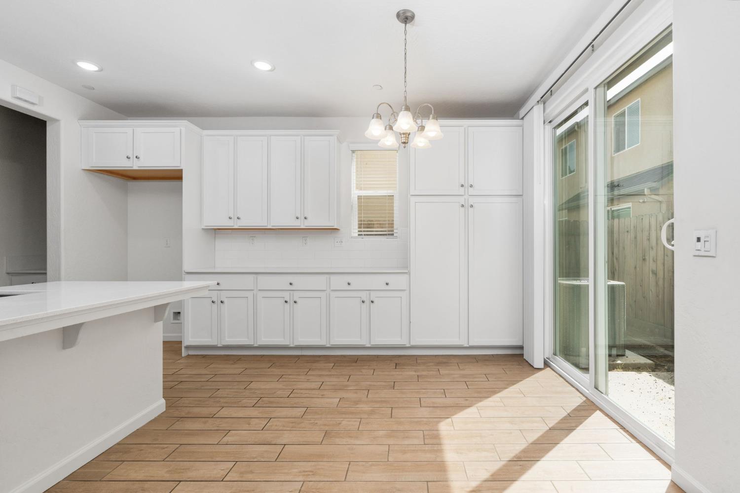 6389 E Moscato Dr, Fresno, CA 93727