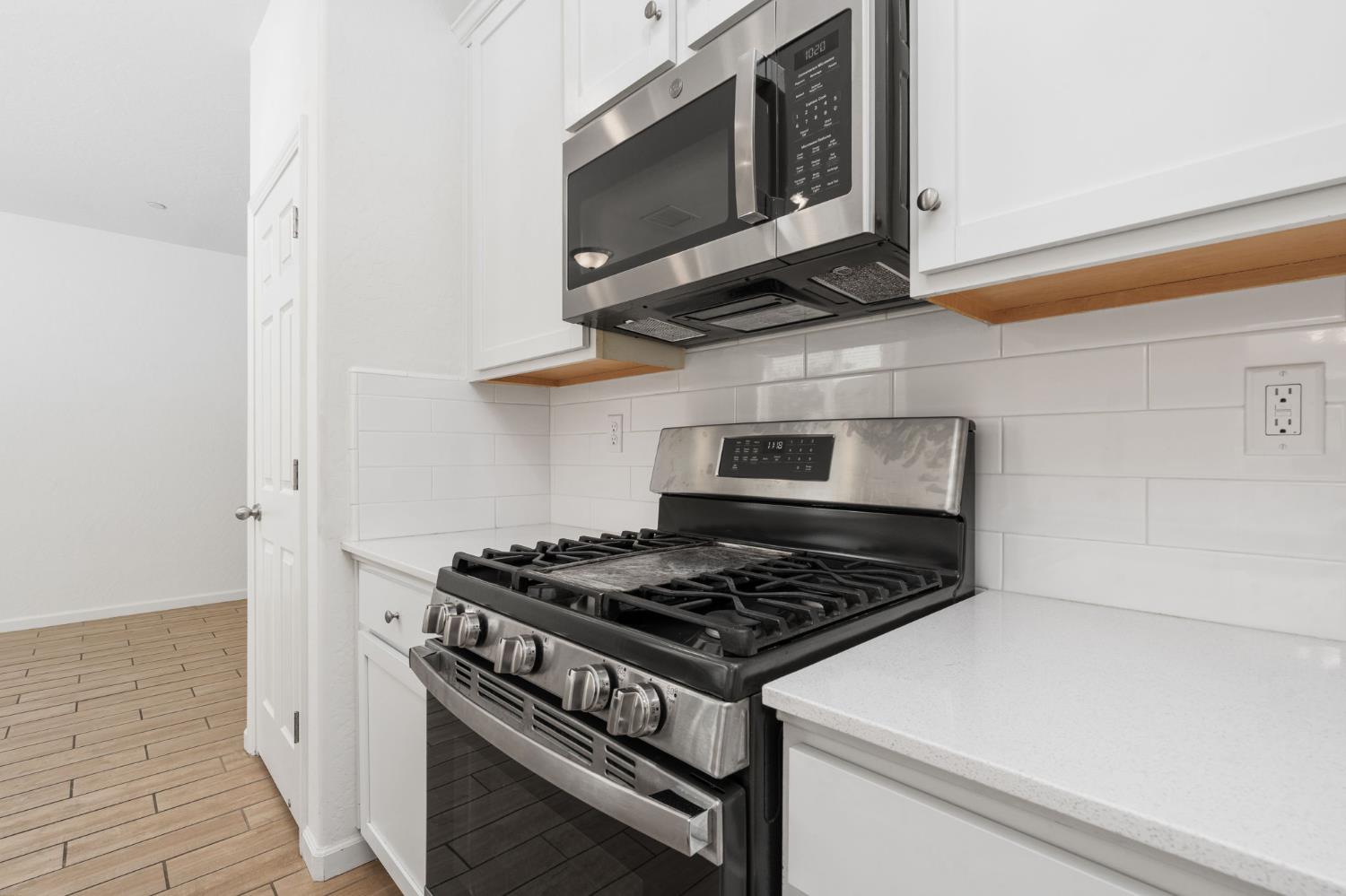 6389 E Moscato Dr, Fresno, CA 93727