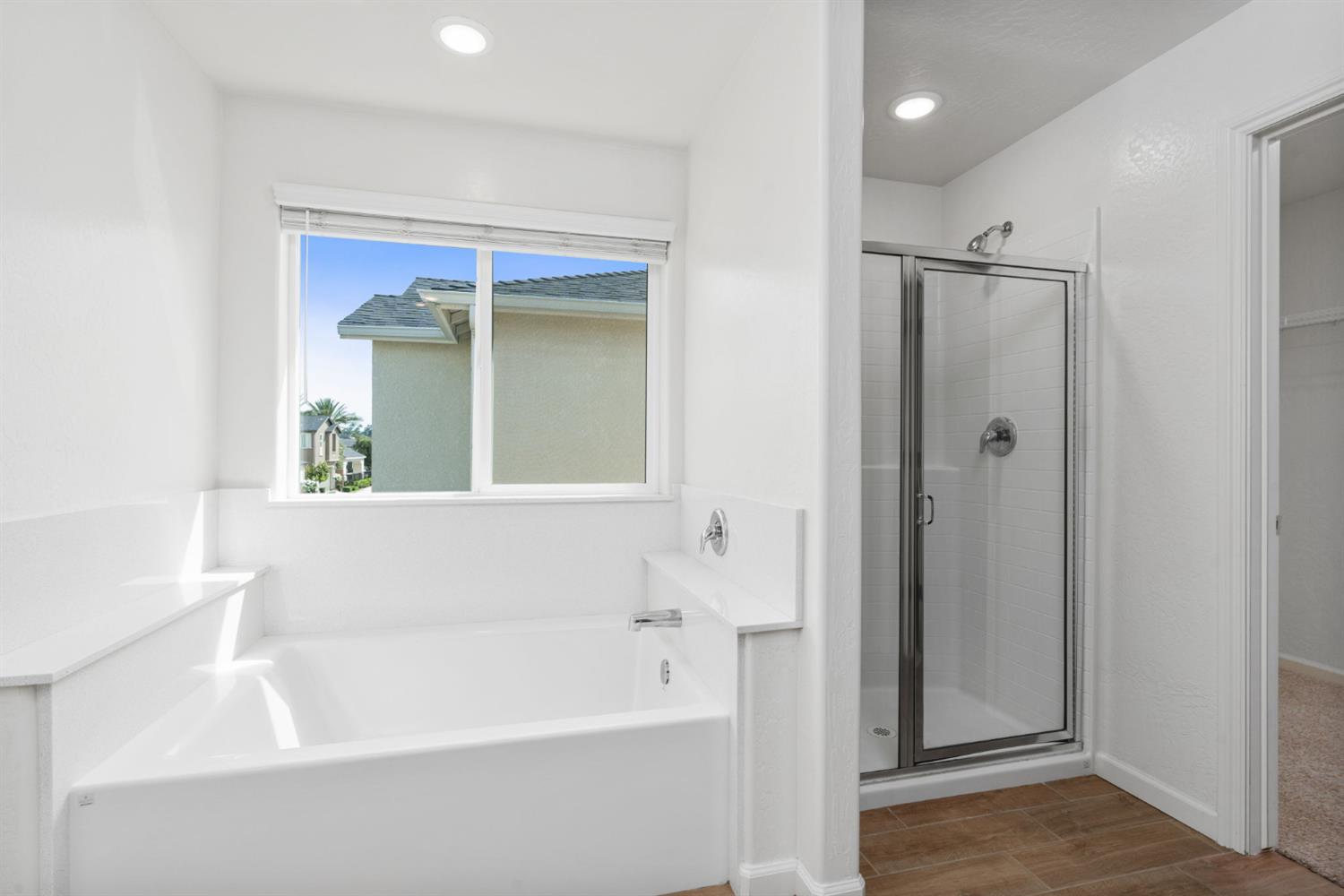 6389 E Moscato Dr, Fresno, CA 93727