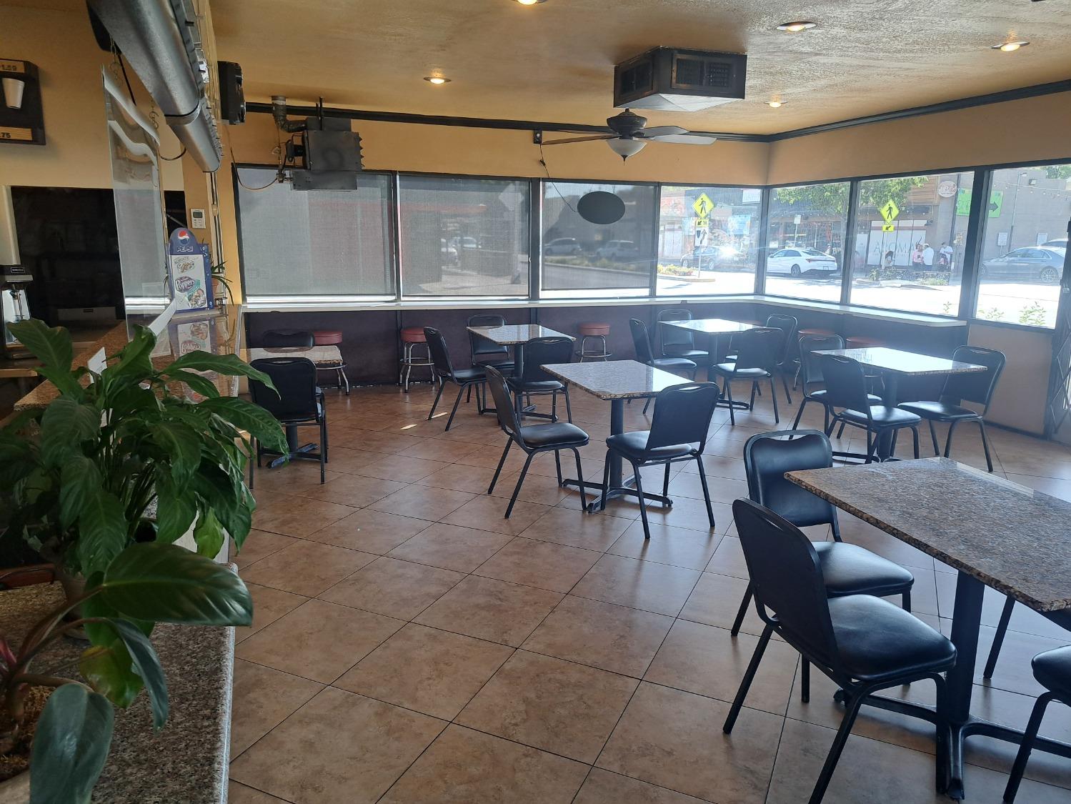 555 E Olive Ave, Fresno, CA 93728