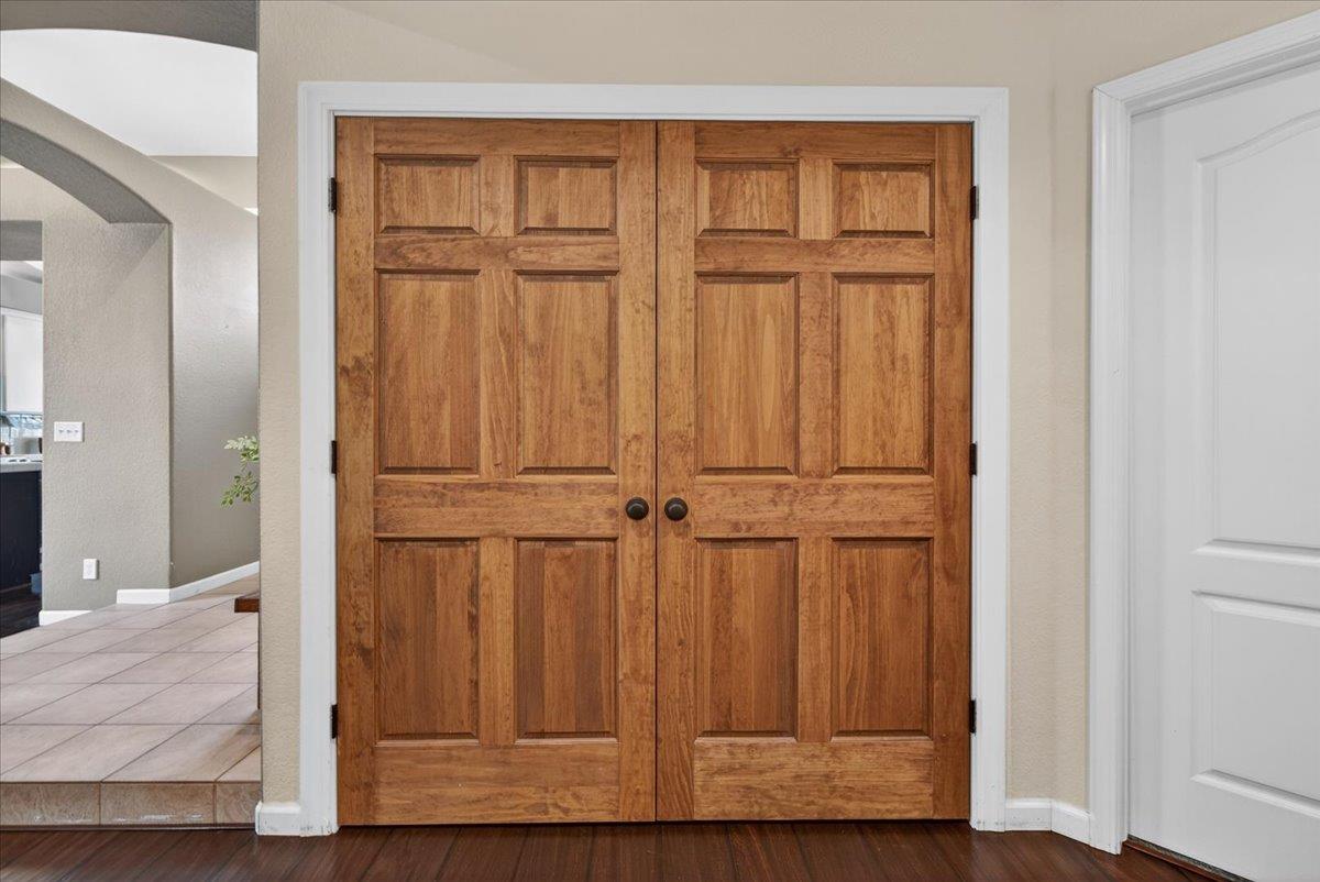 2873 E El Paso Ave, Fresno, CA 93720