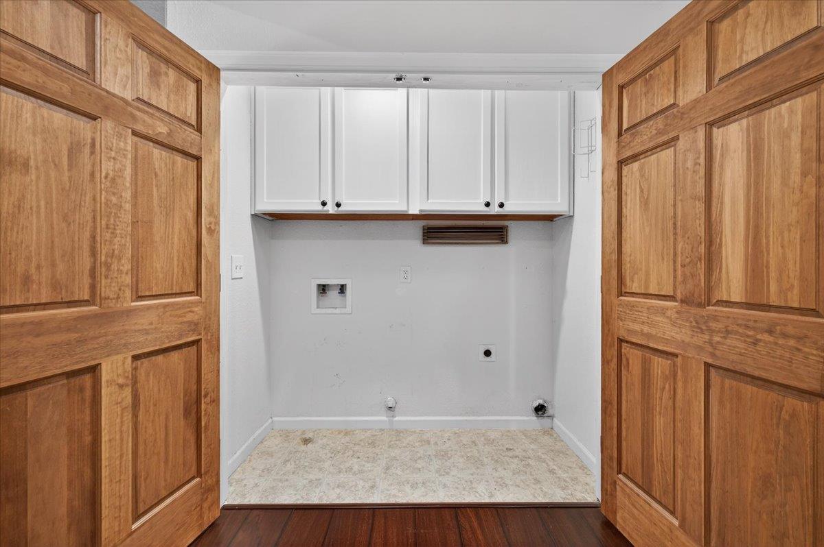 2873 E El Paso Ave, Fresno, CA 93720