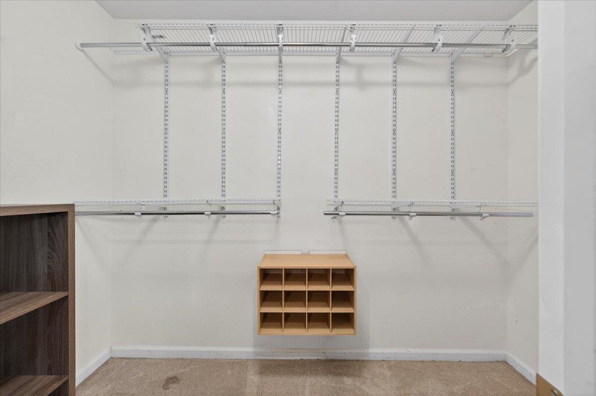 2873 E El Paso Ave, Fresno, CA 93720