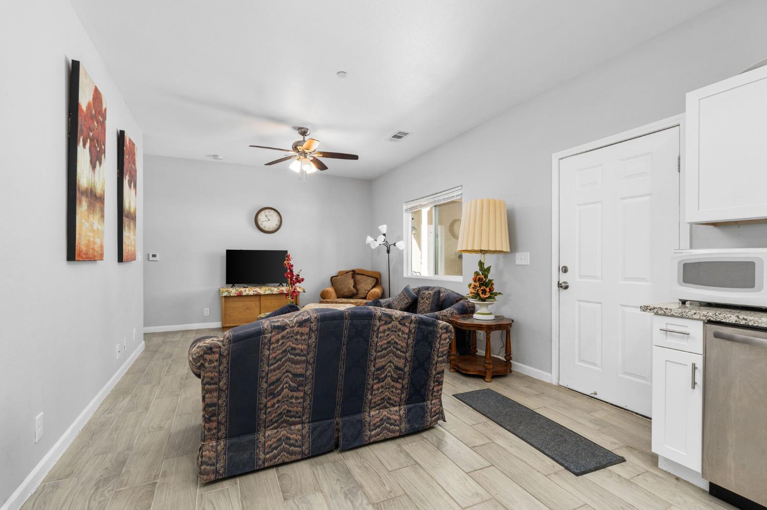 3280 Mccall Ave, Selma, CA 93662