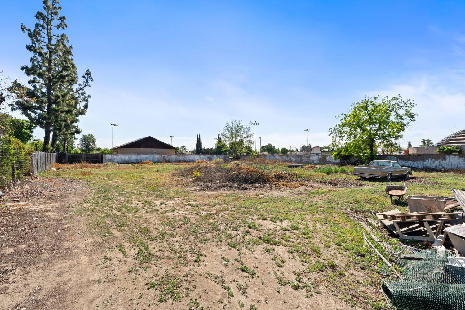 3280 Mccall Ave, Selma, CA 93662
