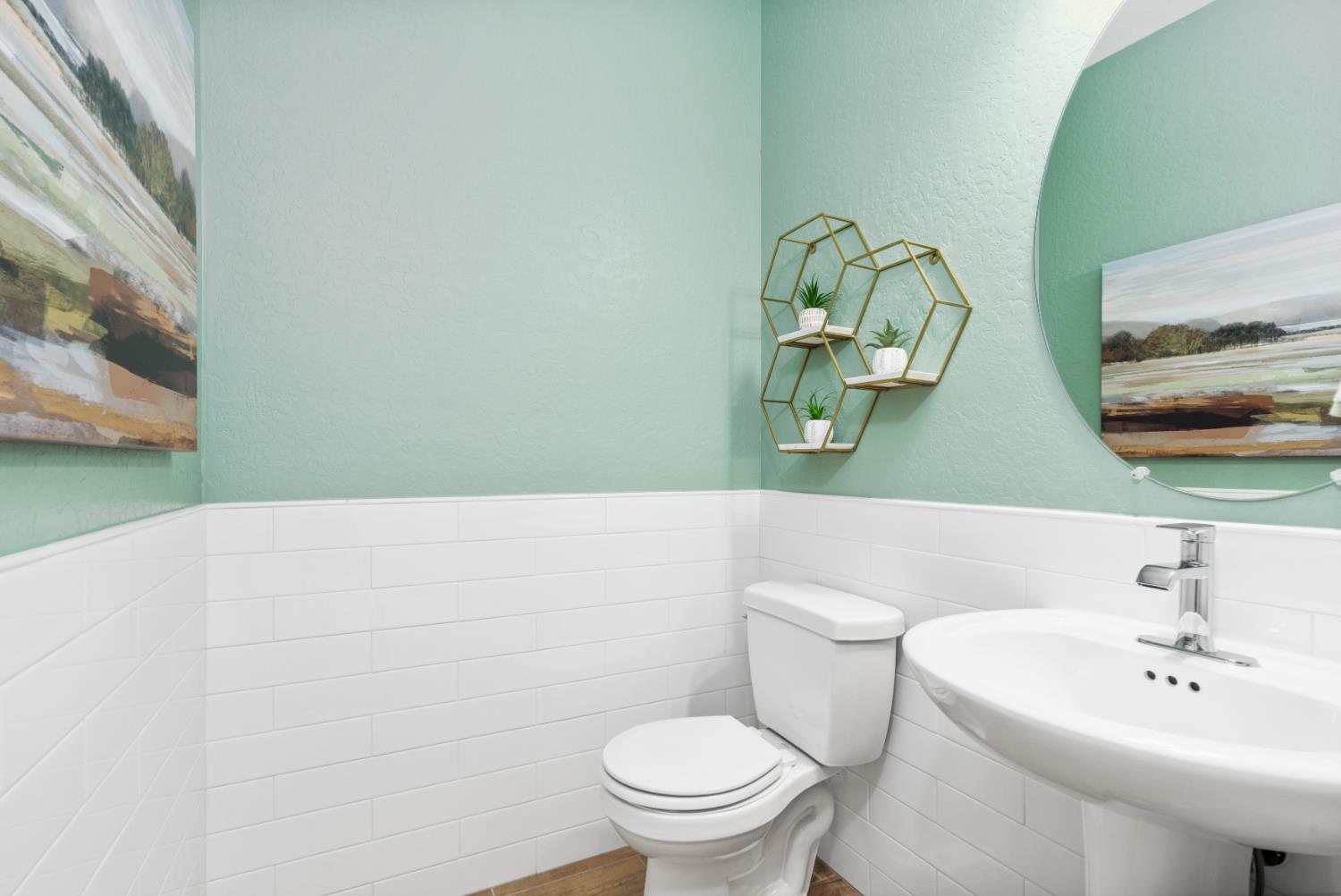 2117 N Wagon Ln, Clovis, CA 93619