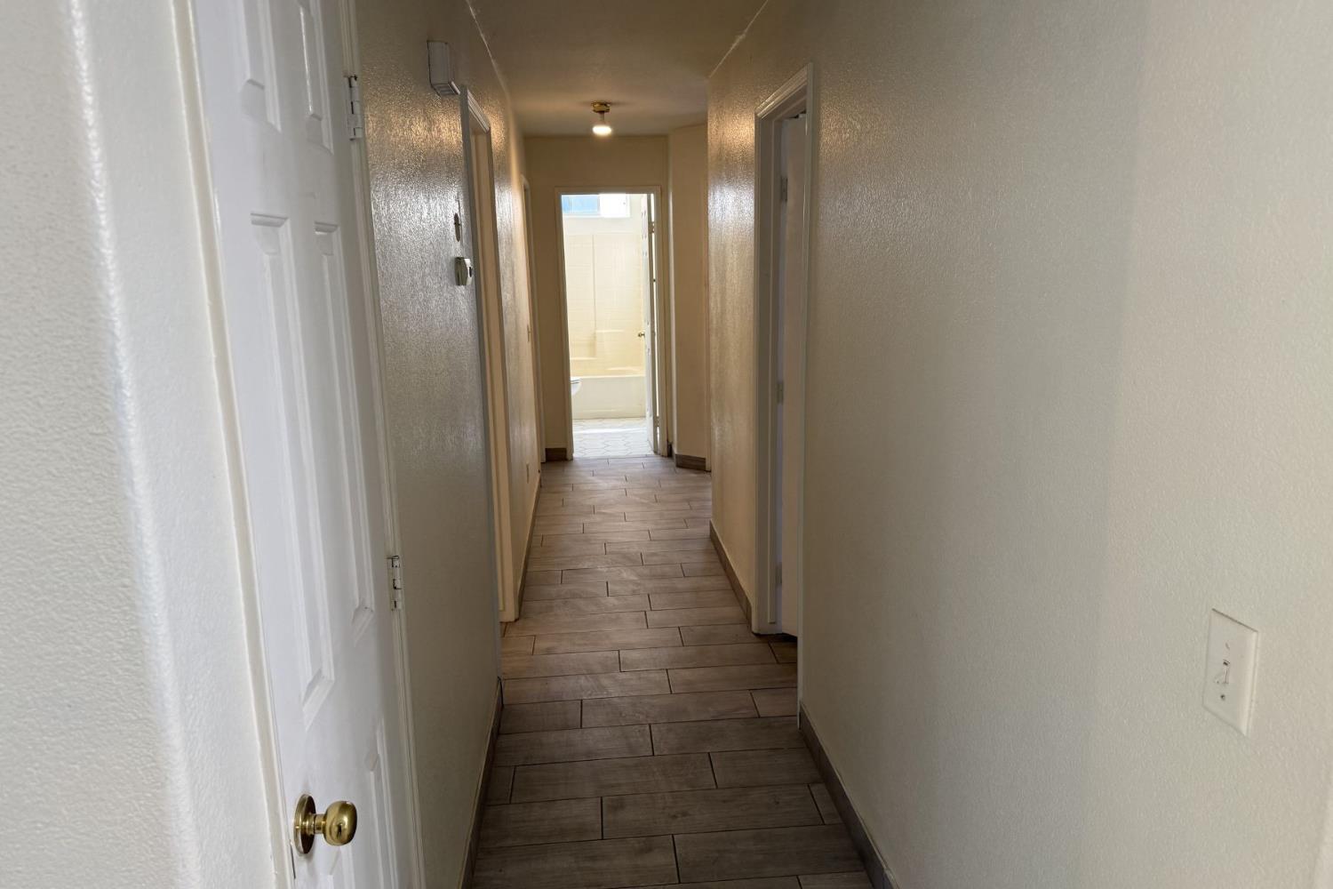 409 W Packwood Ave, Visalia, CA 93277