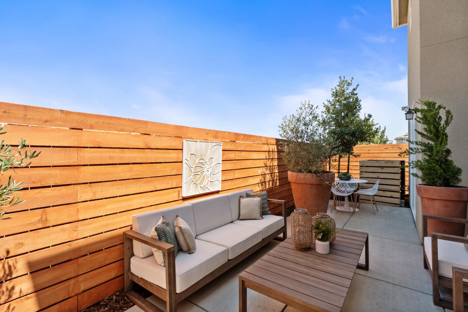 1466 Woodhill Ln, Clovis, CA 93619