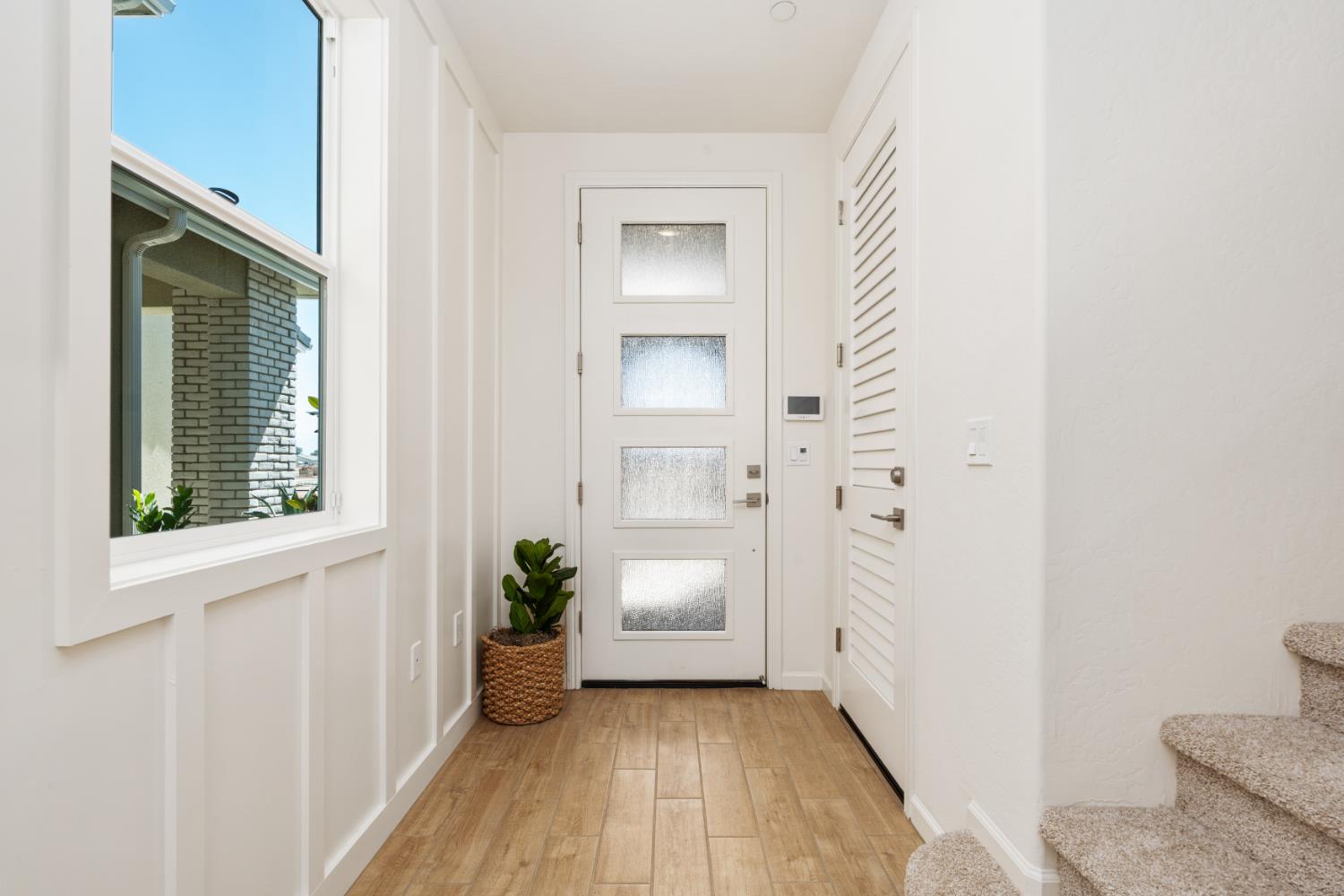 1514 Woodhill Ln, Clovis, CA 93619