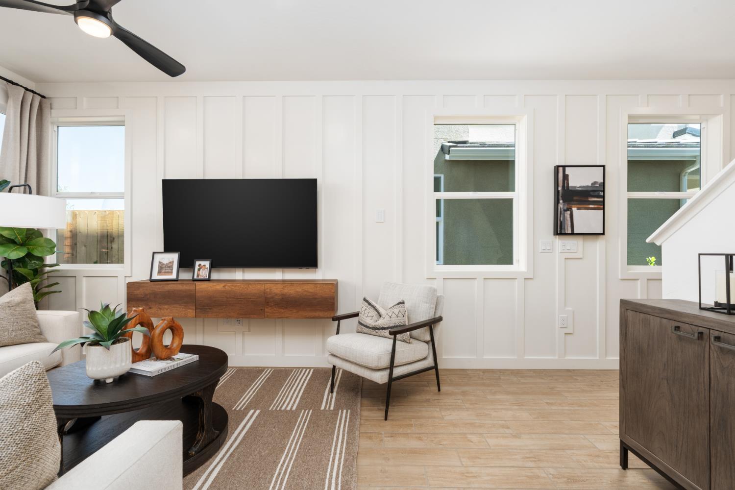 1538 Woodhill Ln, Clovis, CA 93619