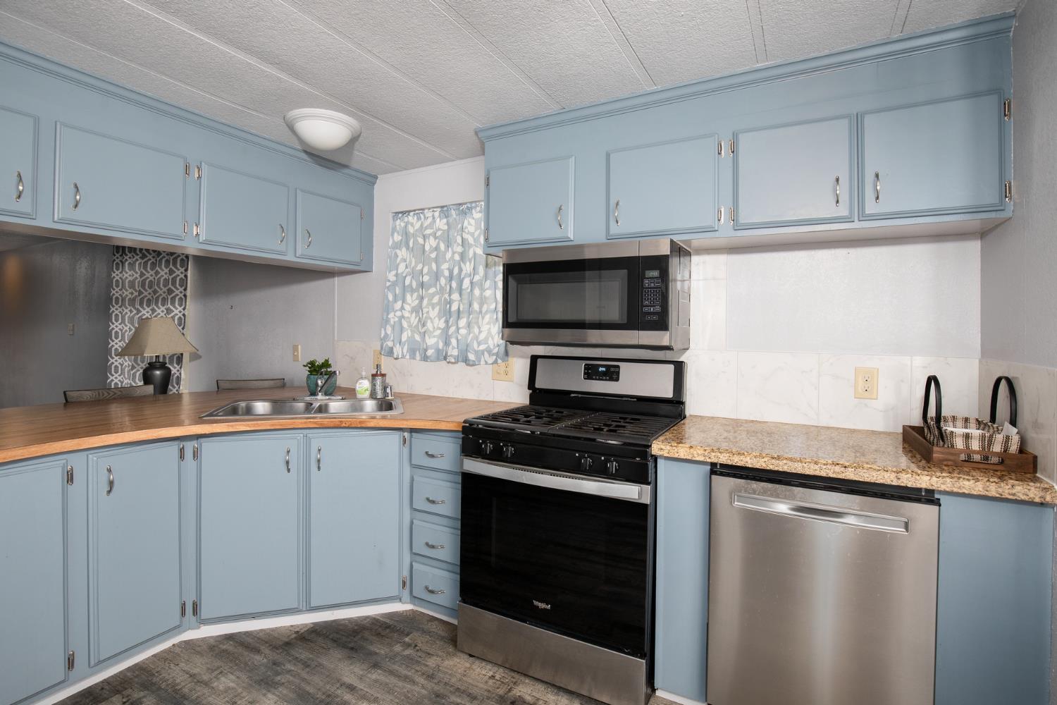 1272 Villa Ave #28, Clovis, CA 93612