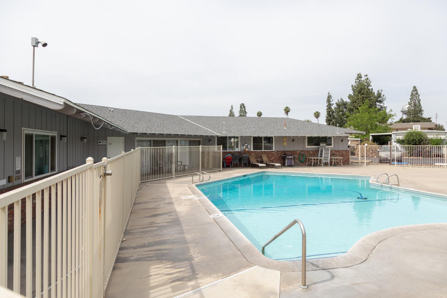 1272 Villa Ave #28, Clovis, CA 93612