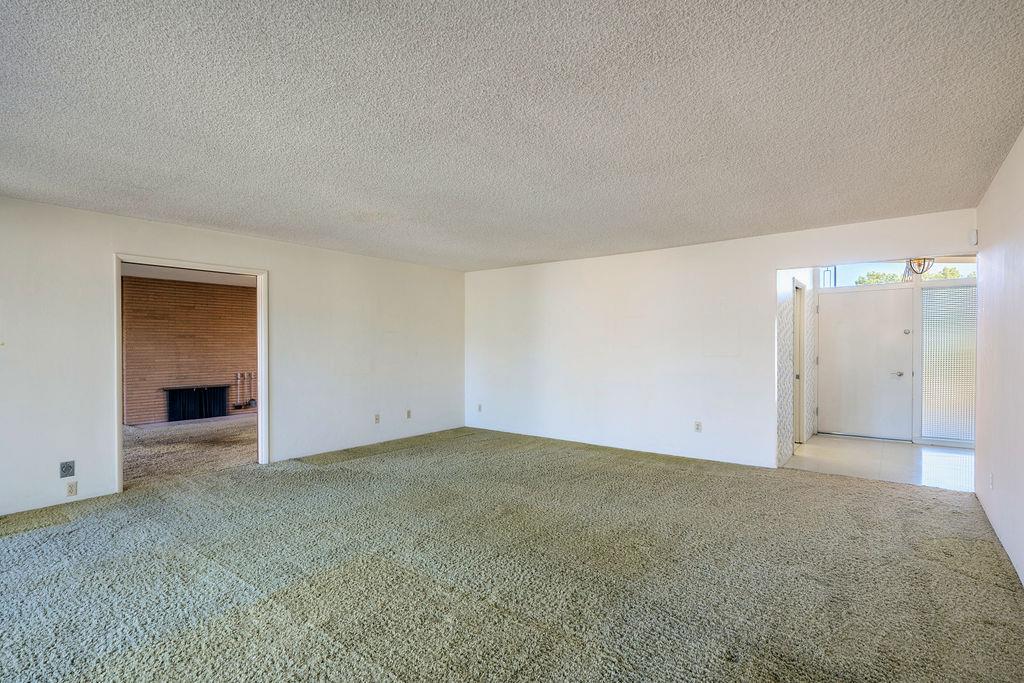 822 W Princeton Ave, Fresno, CA 93705