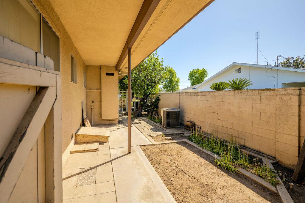 822 W Princeton Ave, Fresno, CA 93705