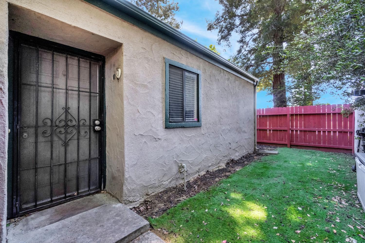 5965 E Shields Ave #180, Fresno, CA 93727