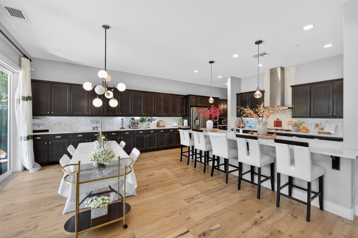 638 Mesa Dr S, Madera, CA 93636