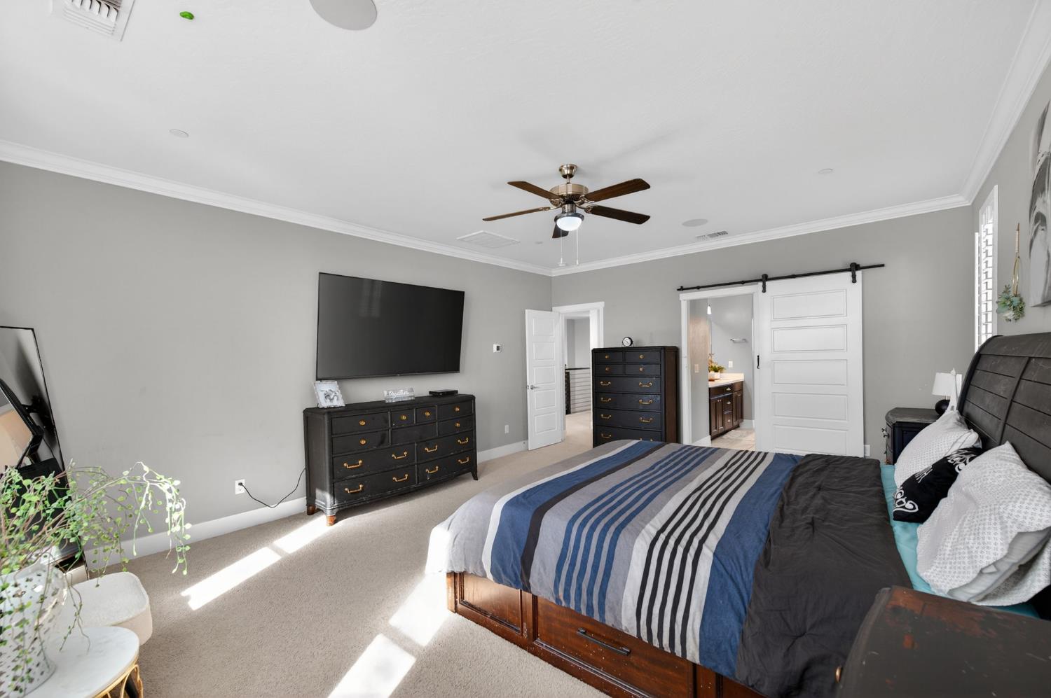 638 Mesa Dr S, Madera, CA 93636