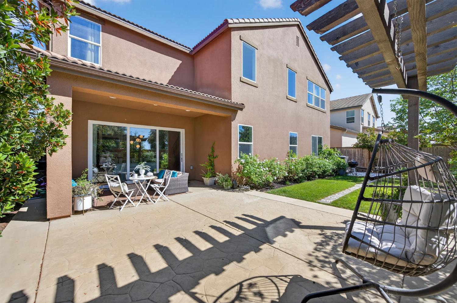 638 Mesa Dr S, Madera, CA 93636