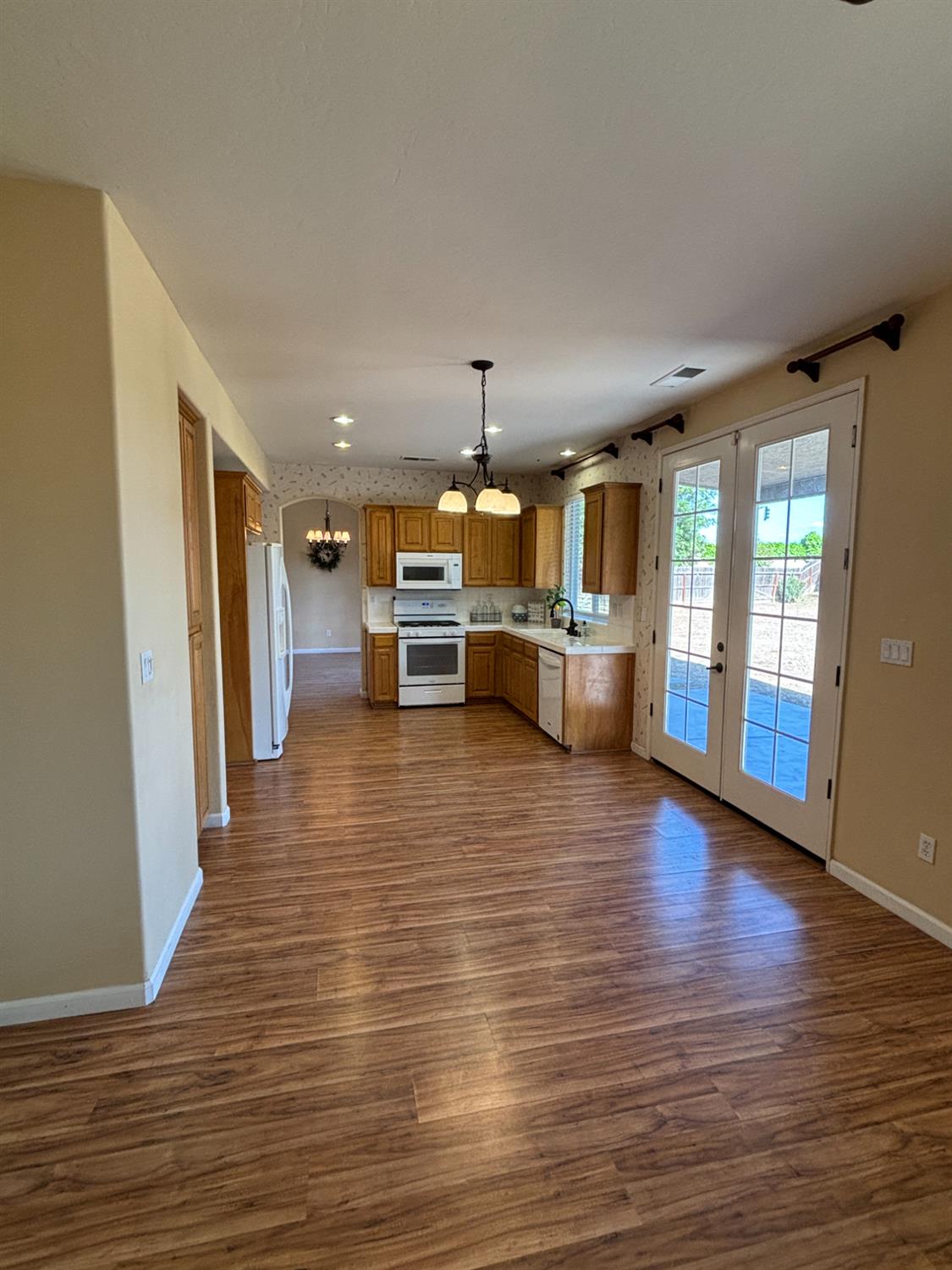 5586 E Atchison St, Fresno, CA 93727