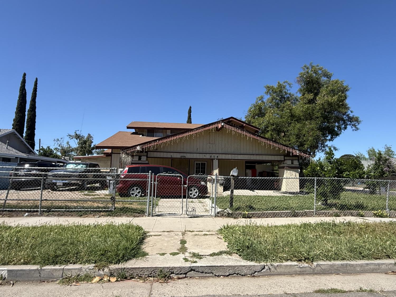 804 S 4Th St, Fresno, CA 93702