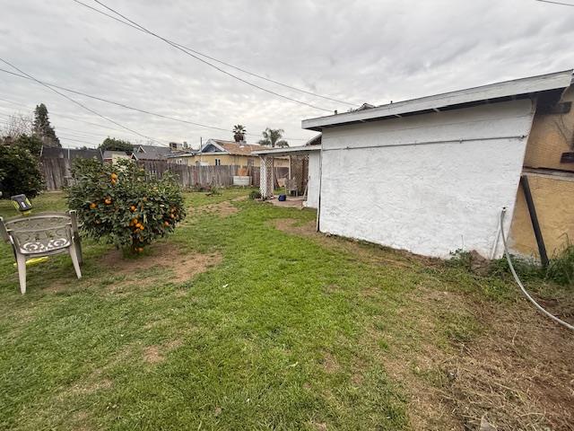 3039 E Hedges Ave, Fresno, CA 93703